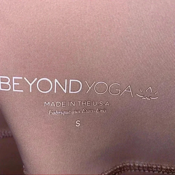 Beyond Yoga Pink leggings - Picture 5 of 8